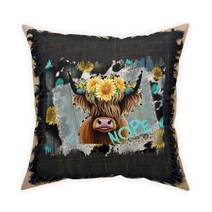 highland-cow-throw-pillow-decor